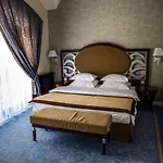 Отель Dyplomat 4*