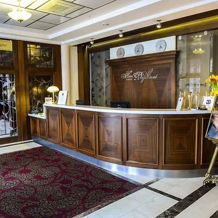 Dyplomat Otel 4*